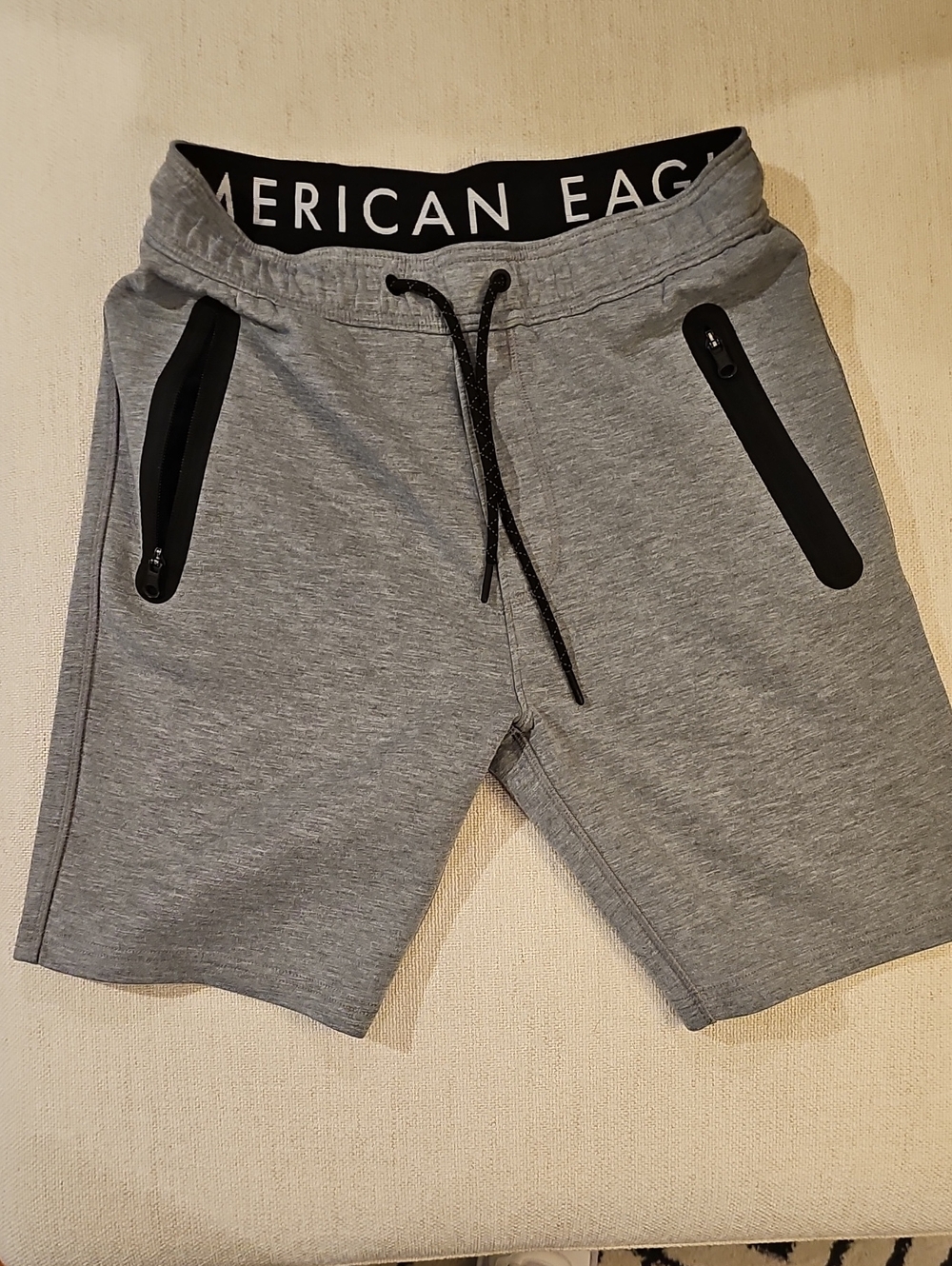 American Eagle Outfitters Men’s Heather Gray Athletic Drawstring Shorts
